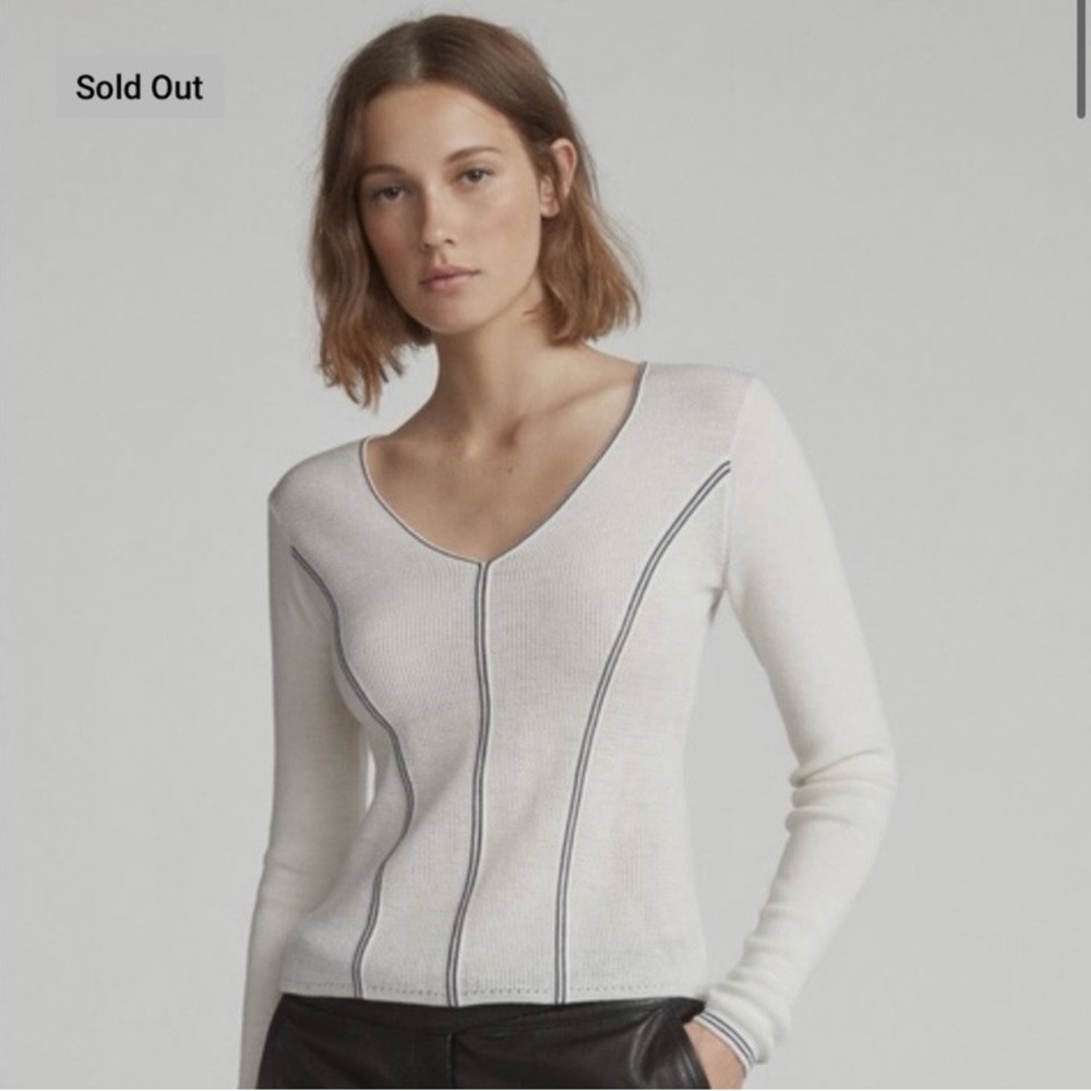 rag & bone Cream V-Neck Sweater with Black Accents